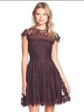 BB Dakota Plum Lace Cap-Sleeve Fit & Flare Mini Dress